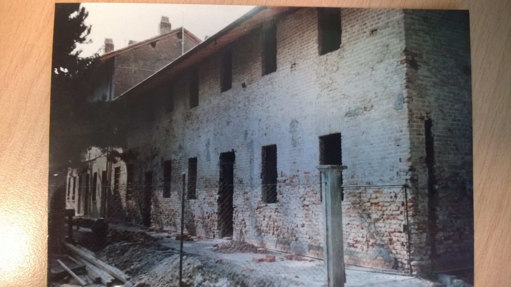 fabbricato mattoni